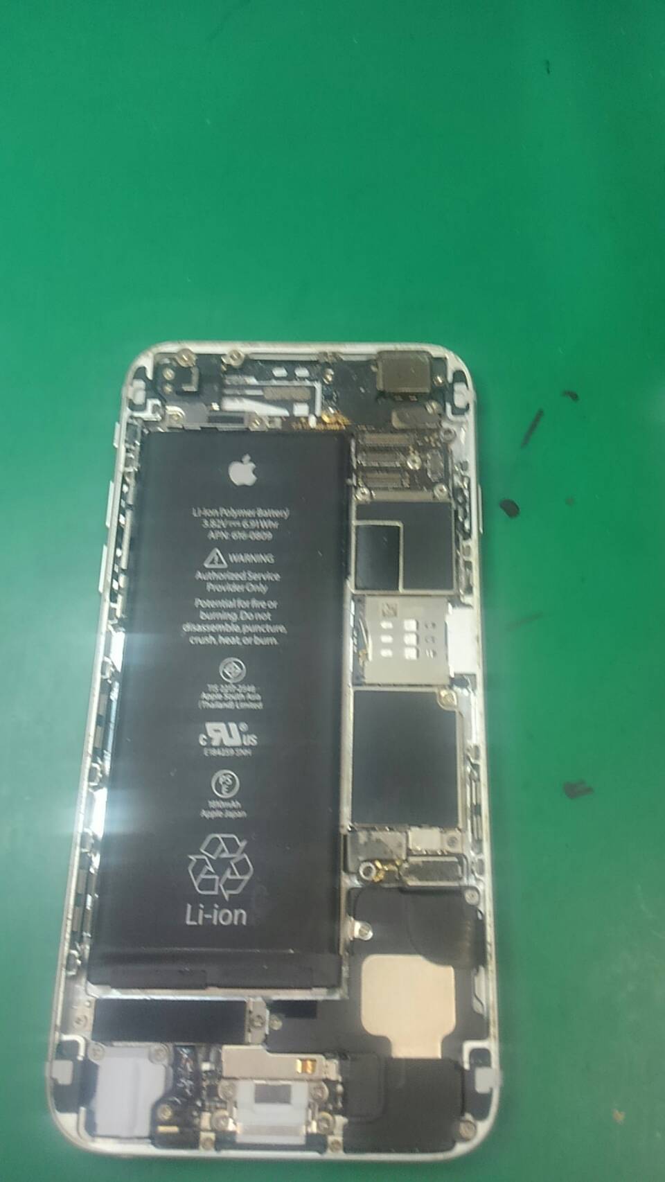 6 画面割れでご来店