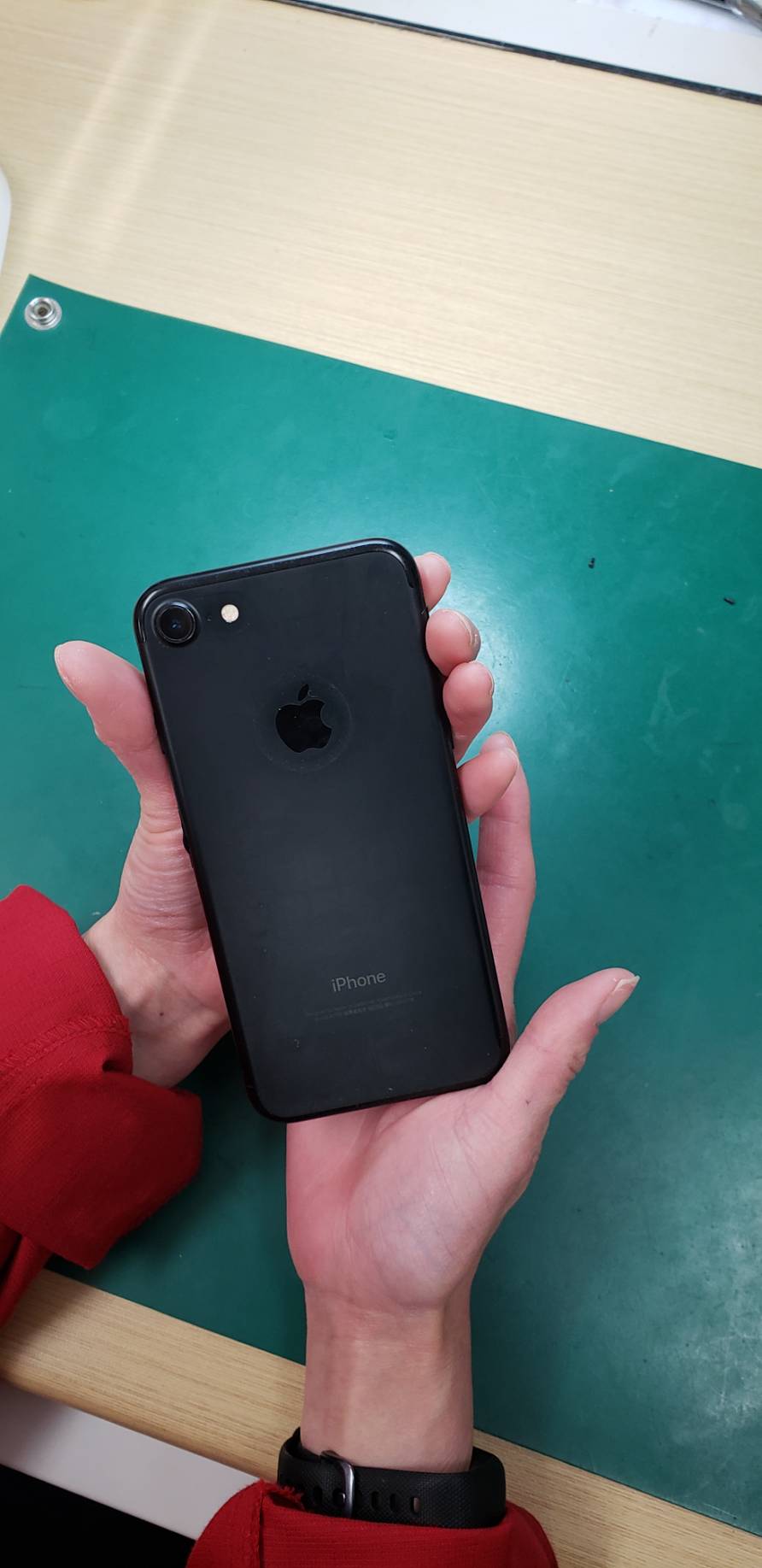 画面割れ修理でご来店