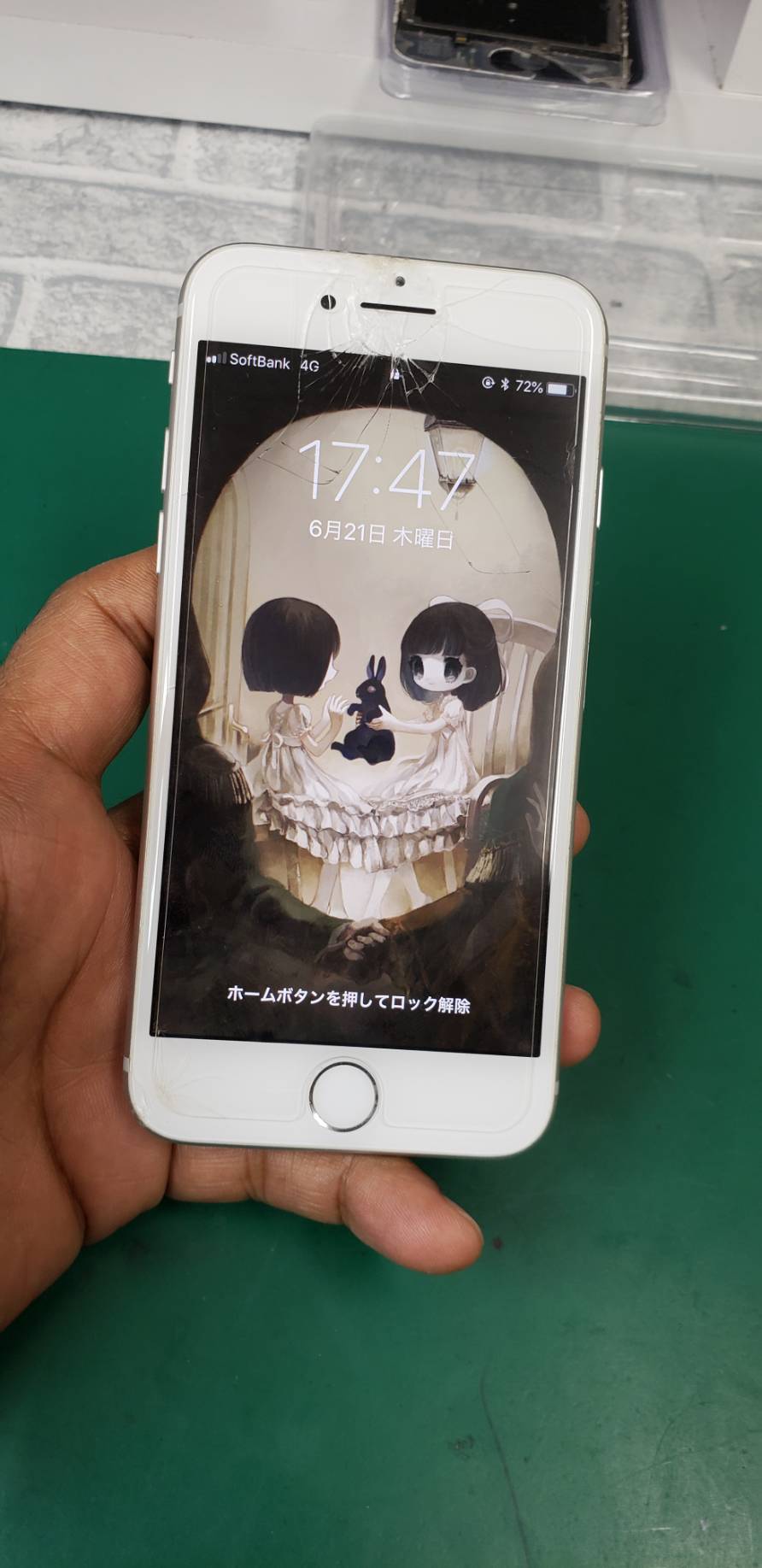 8ガラス割れの修理でご来店