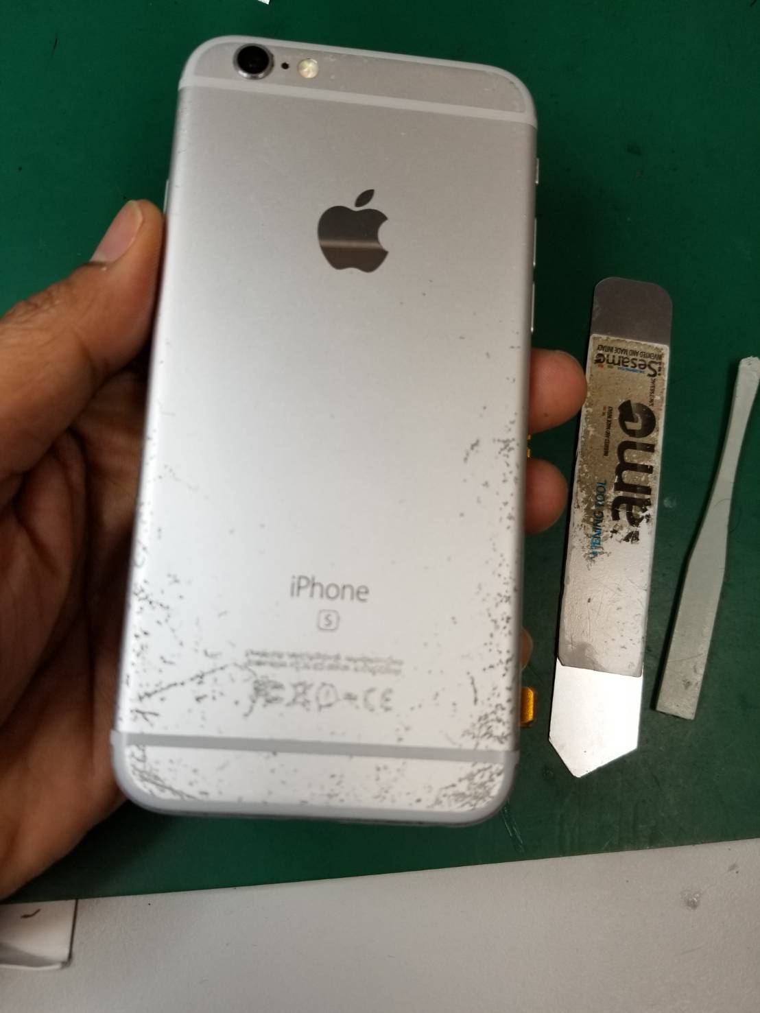 6s ガラス割れ修理でご来店