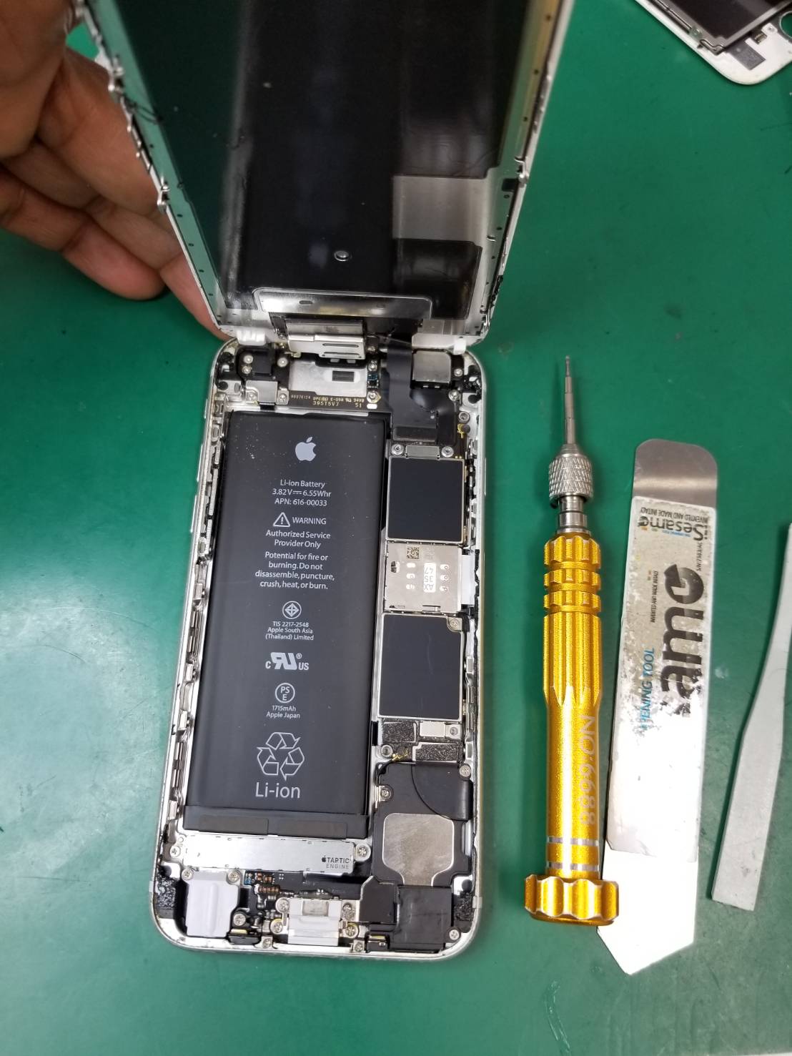 6s ガラス割れ修理でご来店