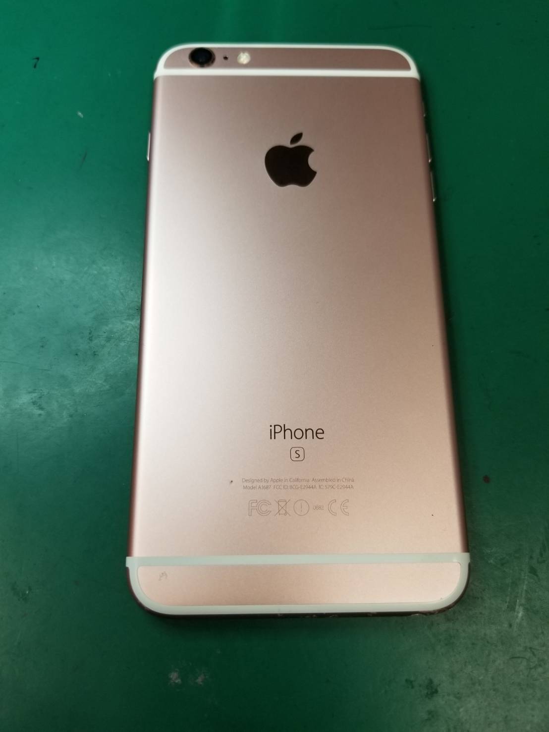 6splus画面割れでご来店