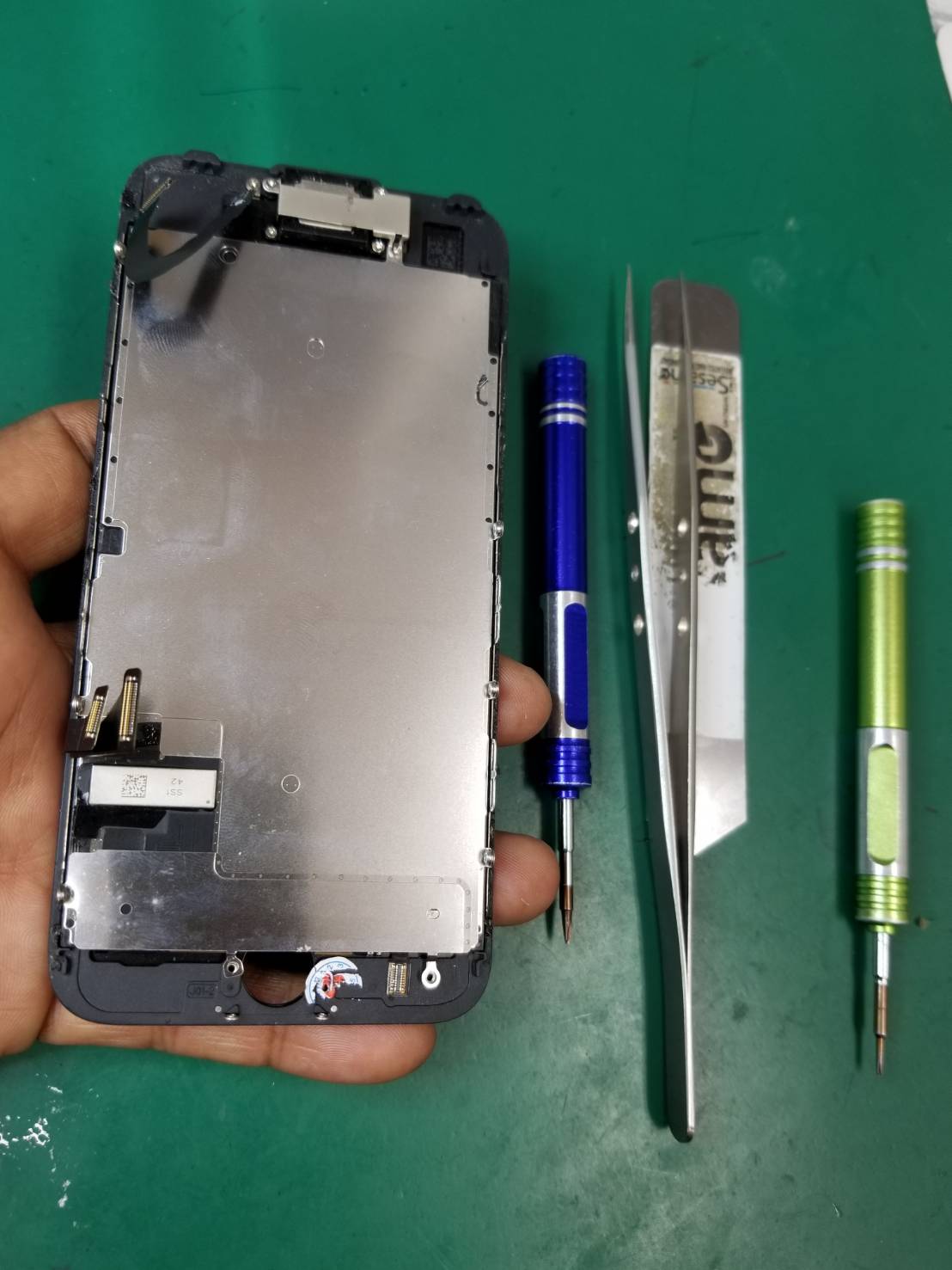 画面割れと共にタッチが効かない状態の修理でご来店