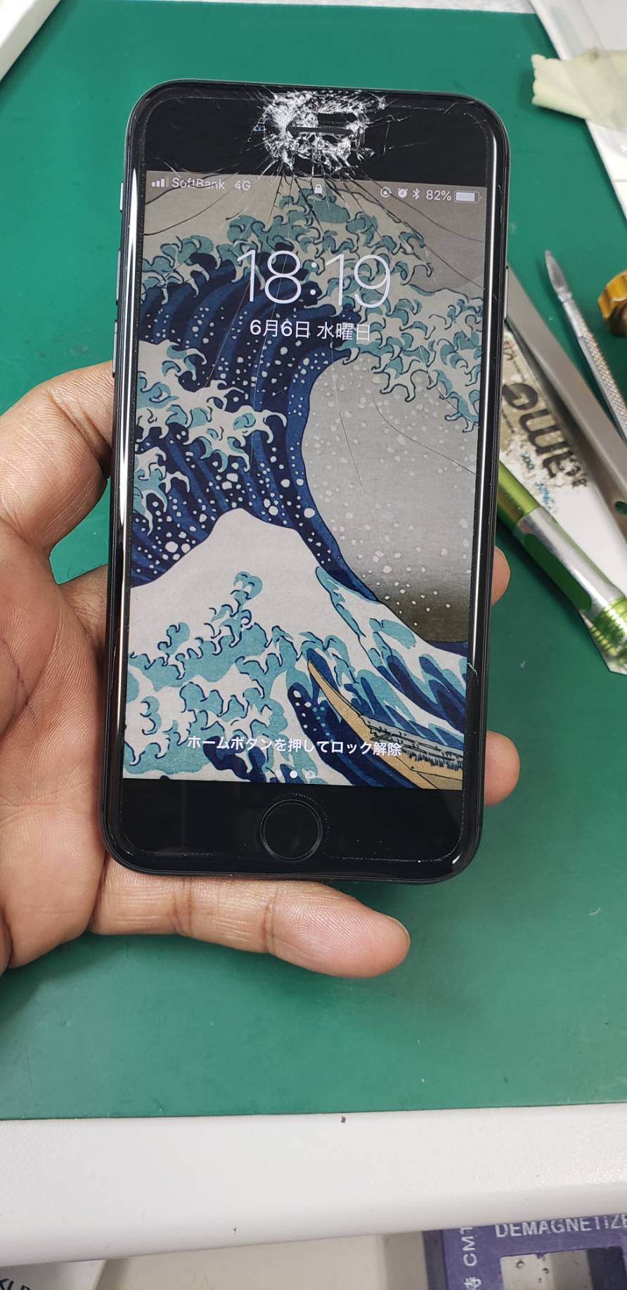 8 ガラス割れ修理でご来店