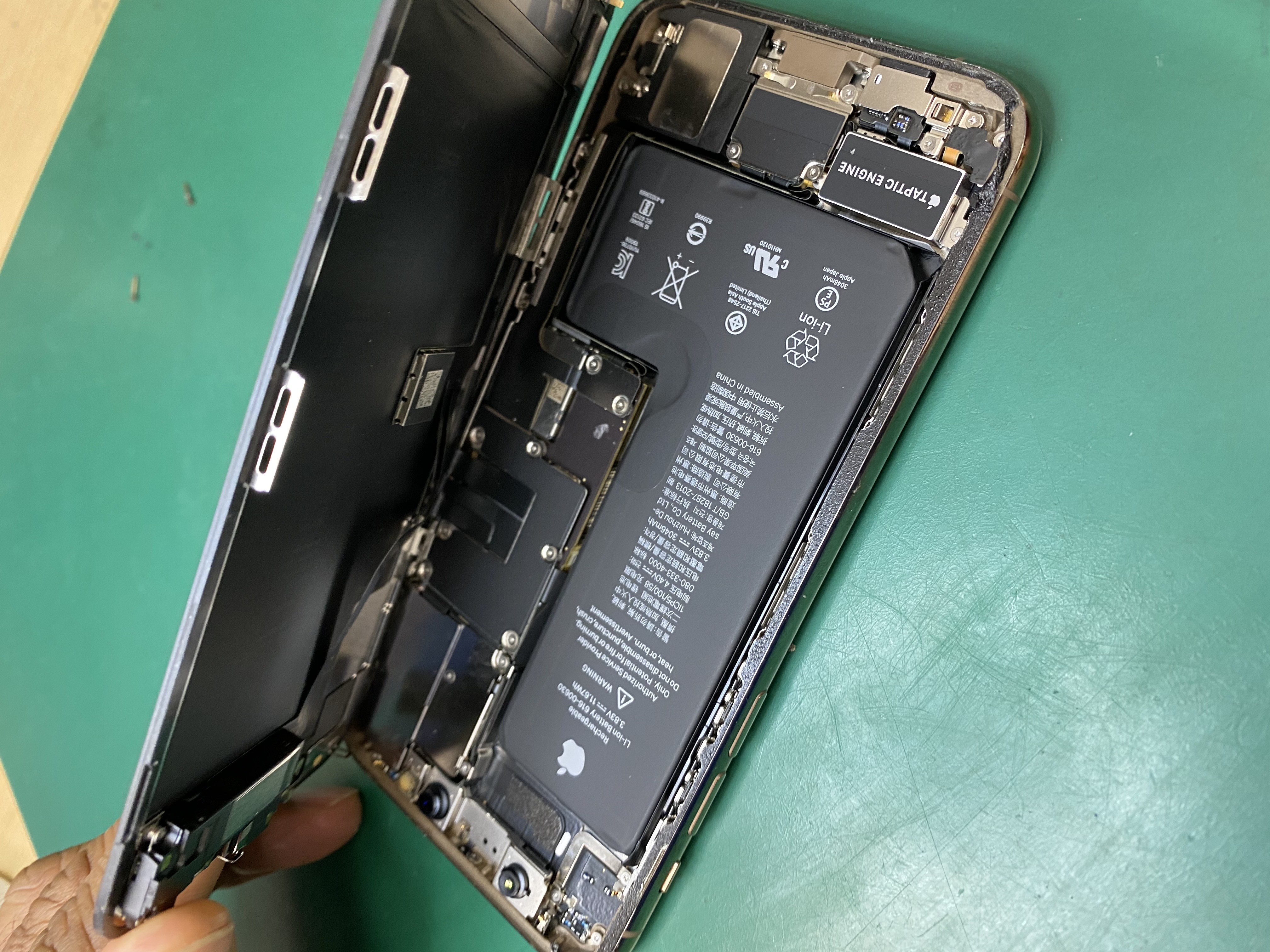 11proバッテリー交換でご来店