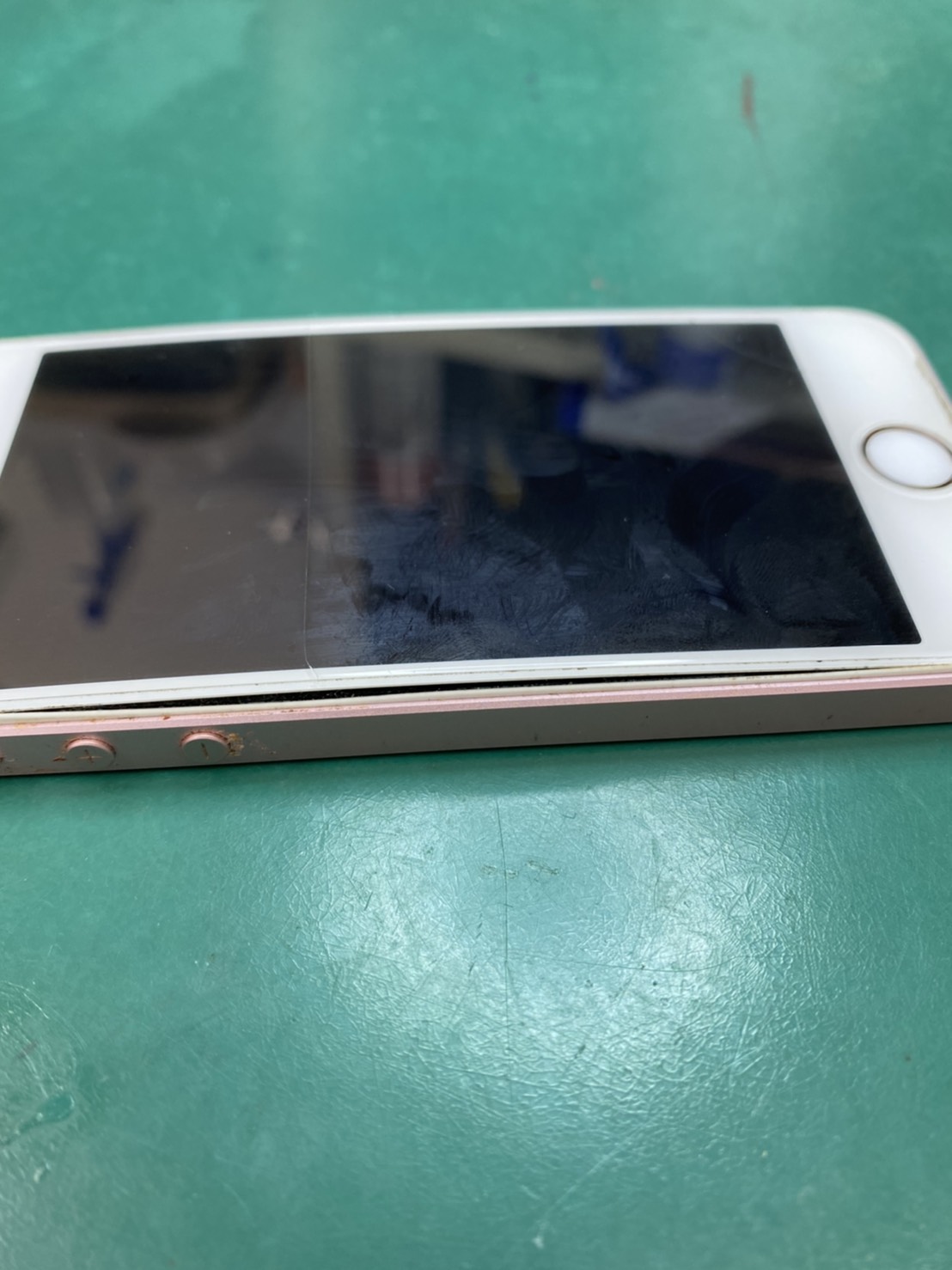 バッテリーの膨張交換修理でご来店