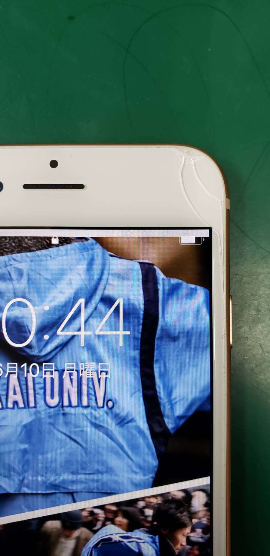 8 画面ひび割れ修理でご来店