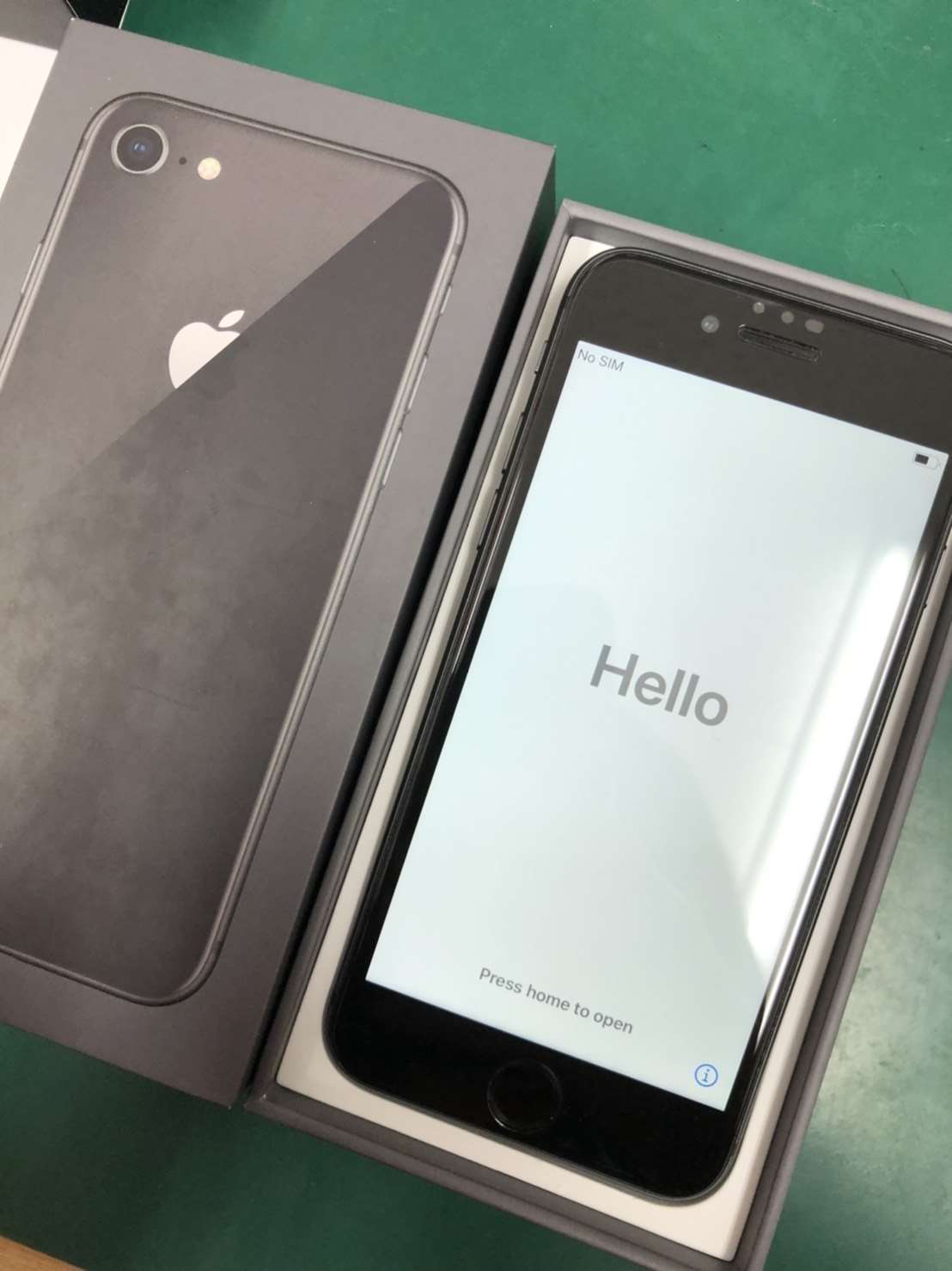 iPhone 8 買取でご来店