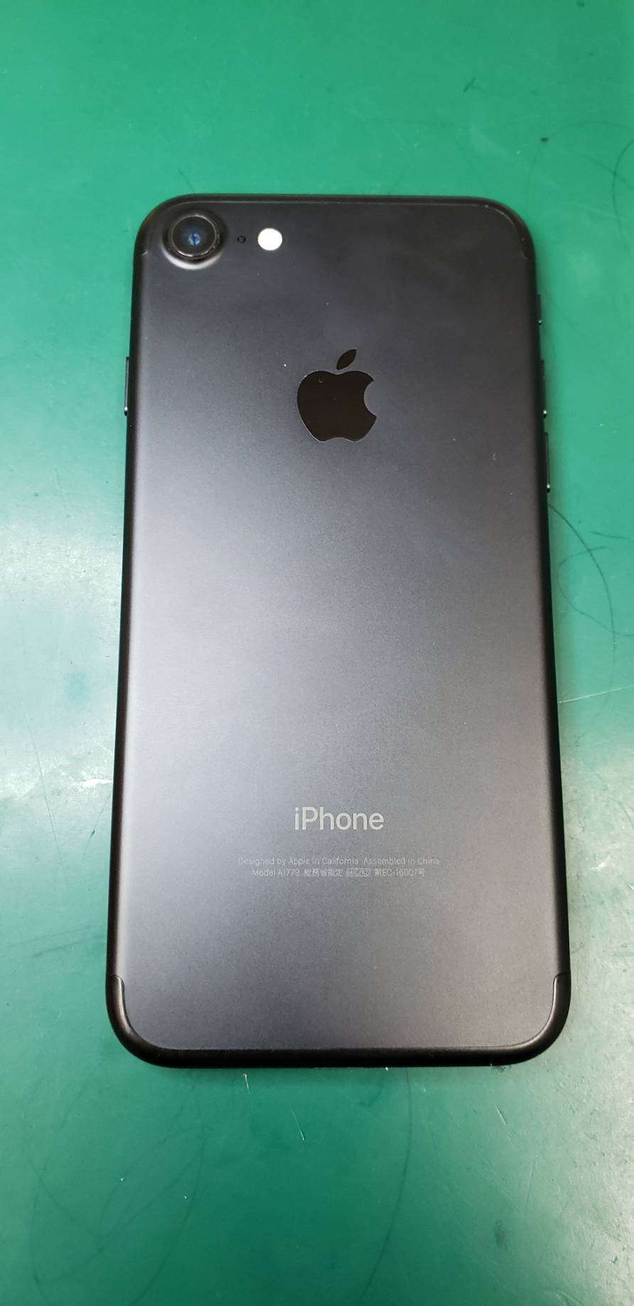 液晶割れ修理で来店