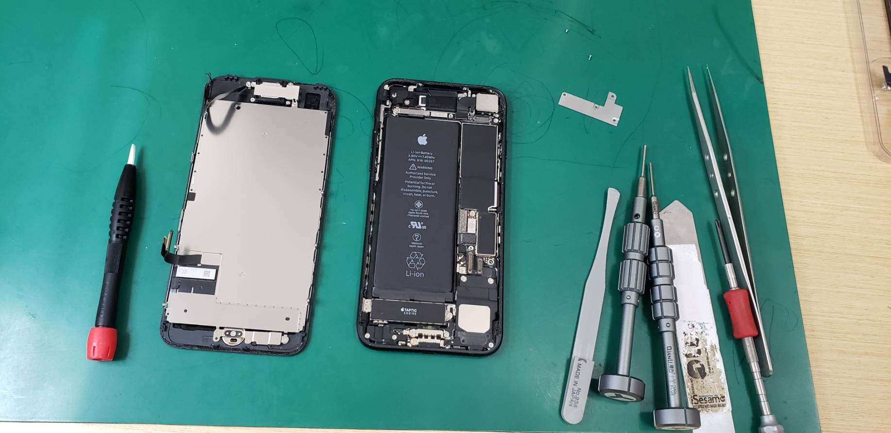 液晶割れ修理で来店