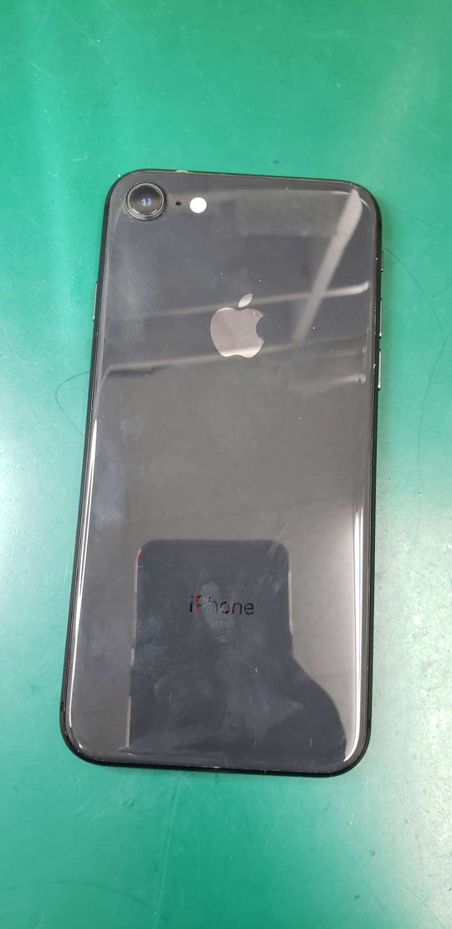 ８液晶割れでご来店