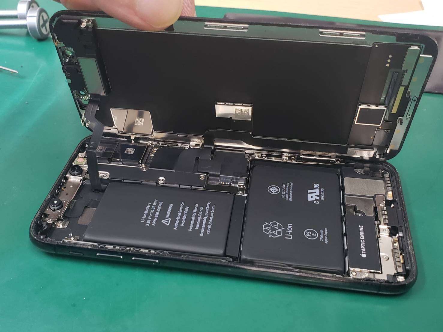 液晶割れ修理で来店