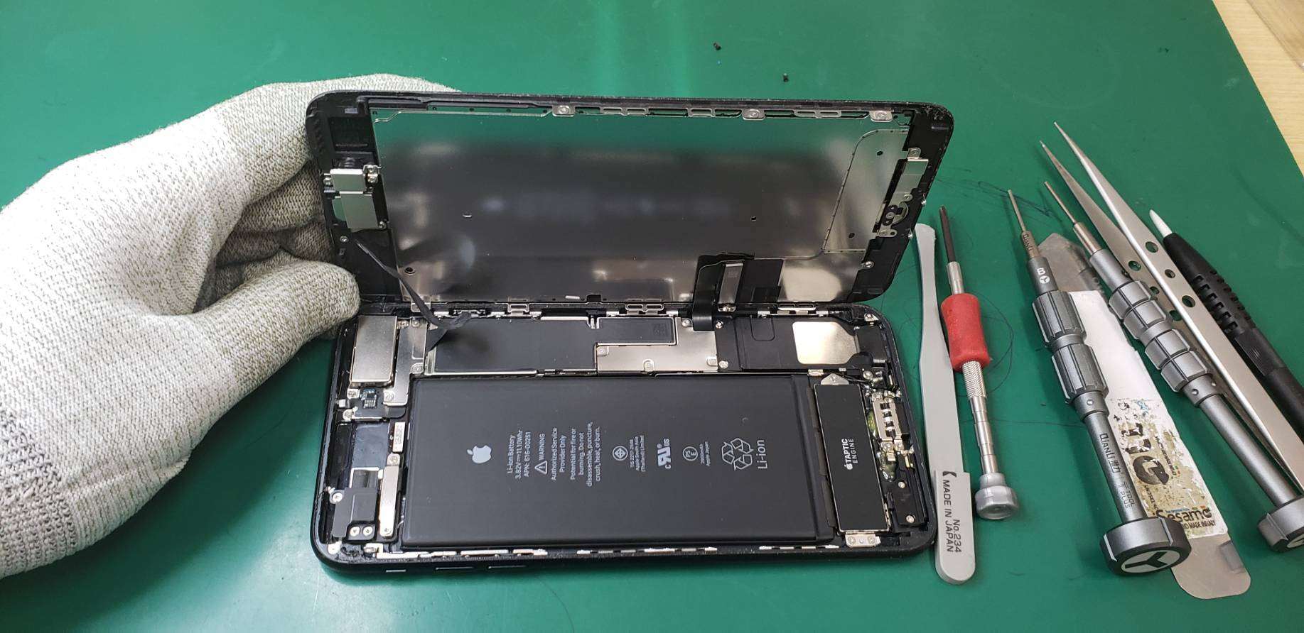 >画面ひび割れ修理でご来店