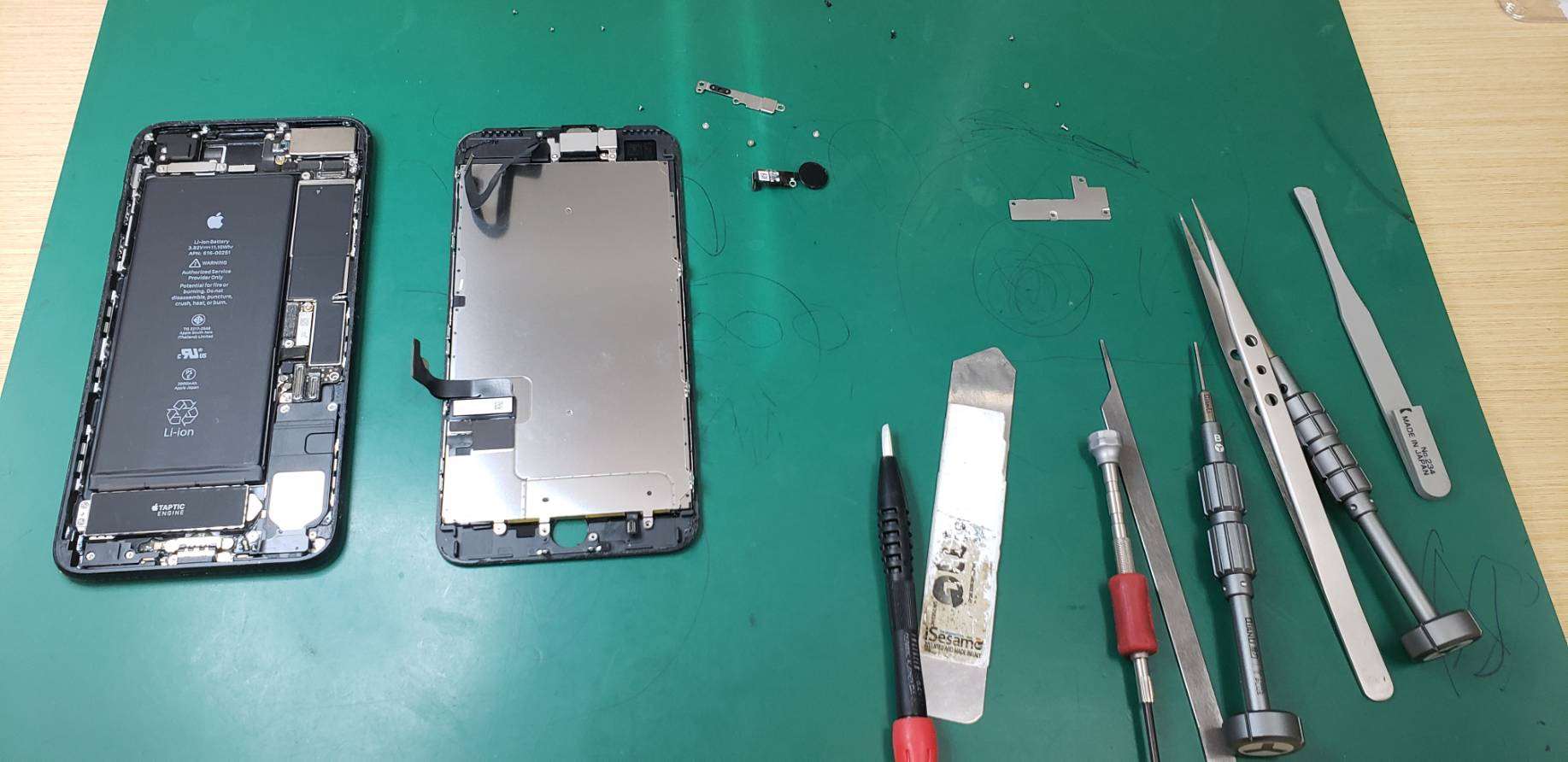 >画面ひび割れ修理でご来店