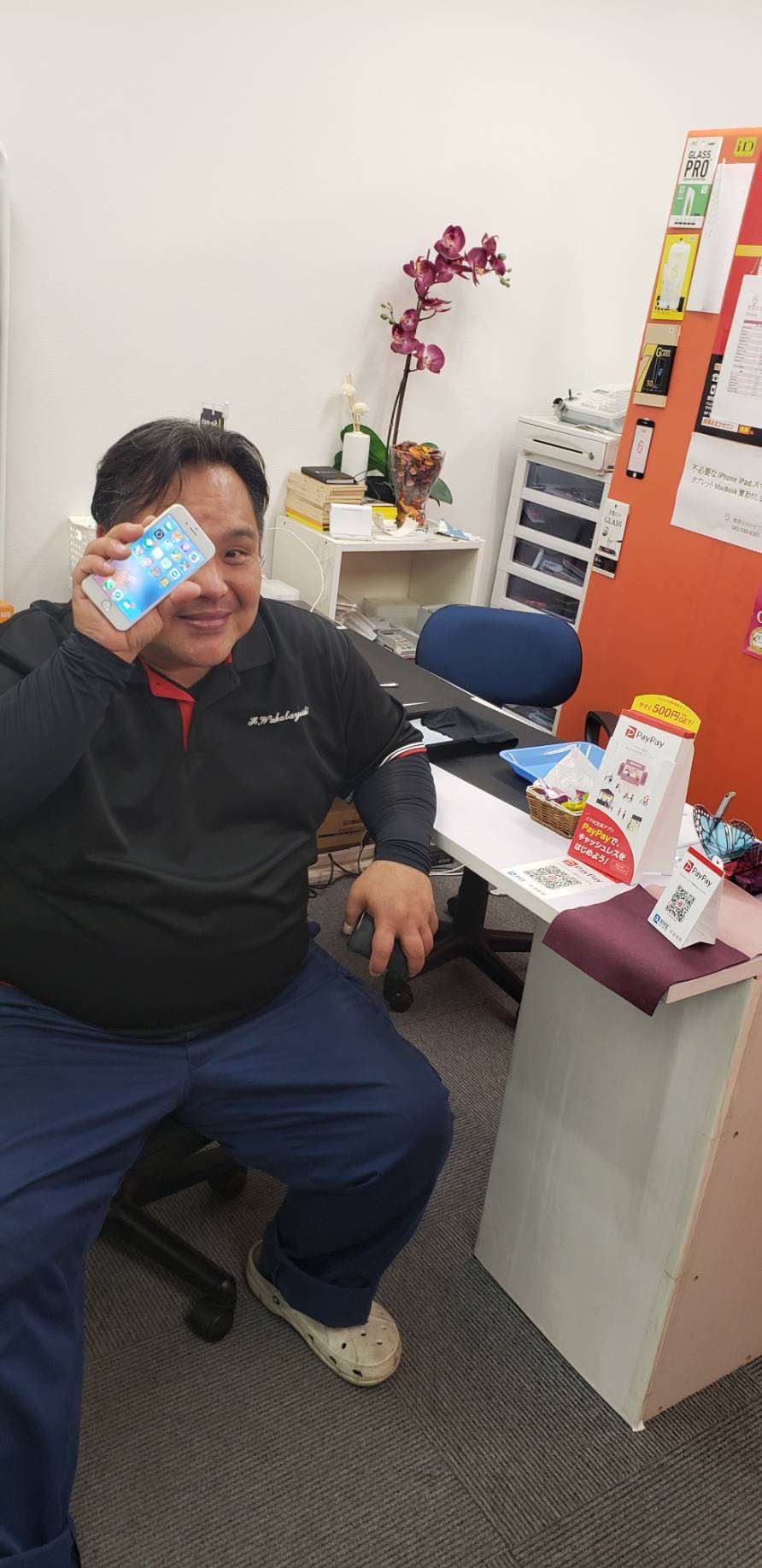 ６sの画面ひび割れ修理でご来店のO様