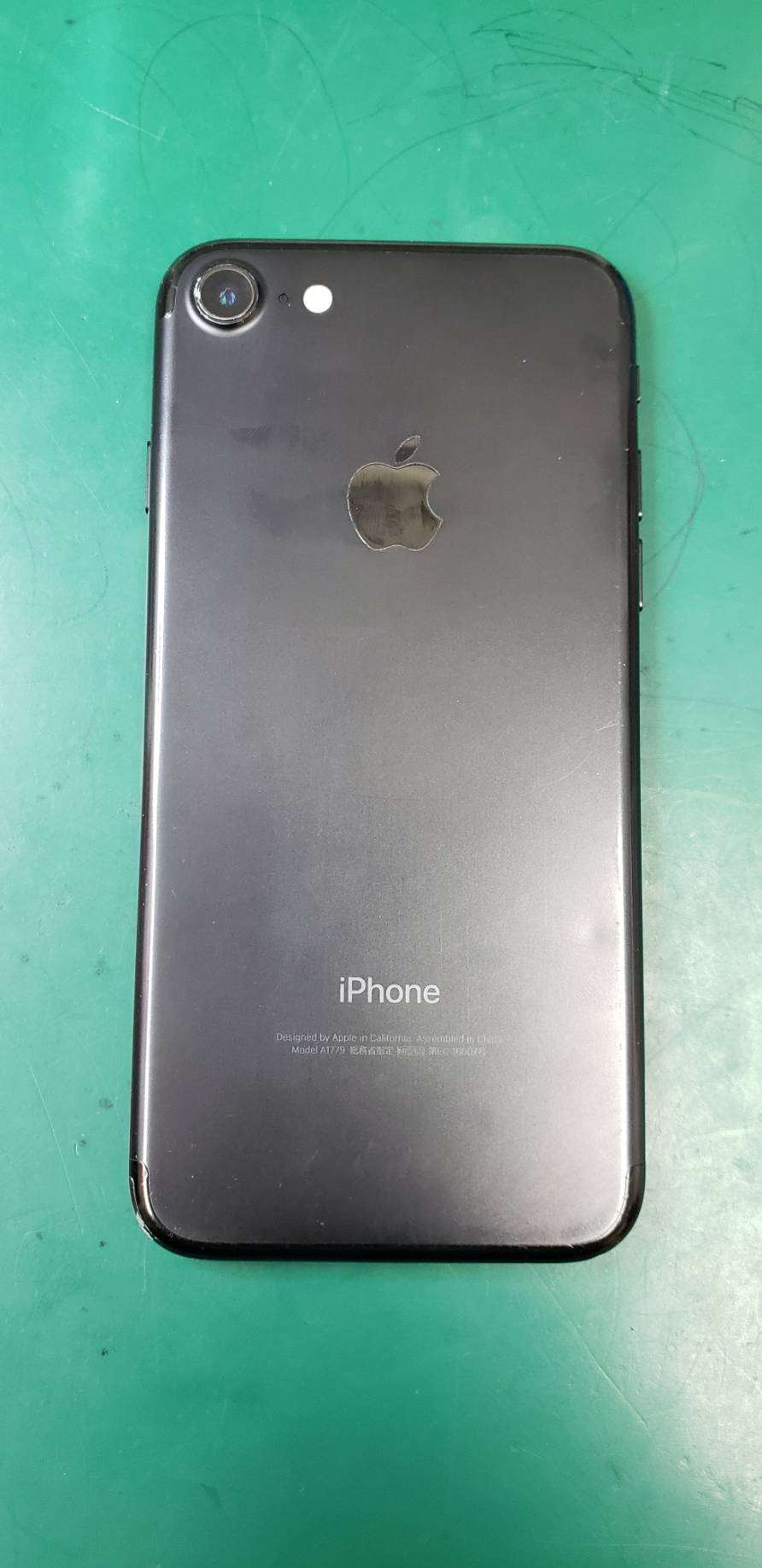 iPhone７の画面割れ修理でご来店