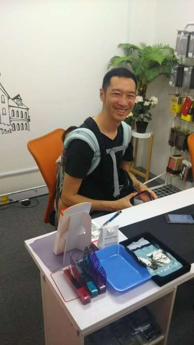 6s 画面割れ修理でご来店のパパさん