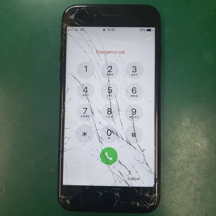 ７画面修理でご来店