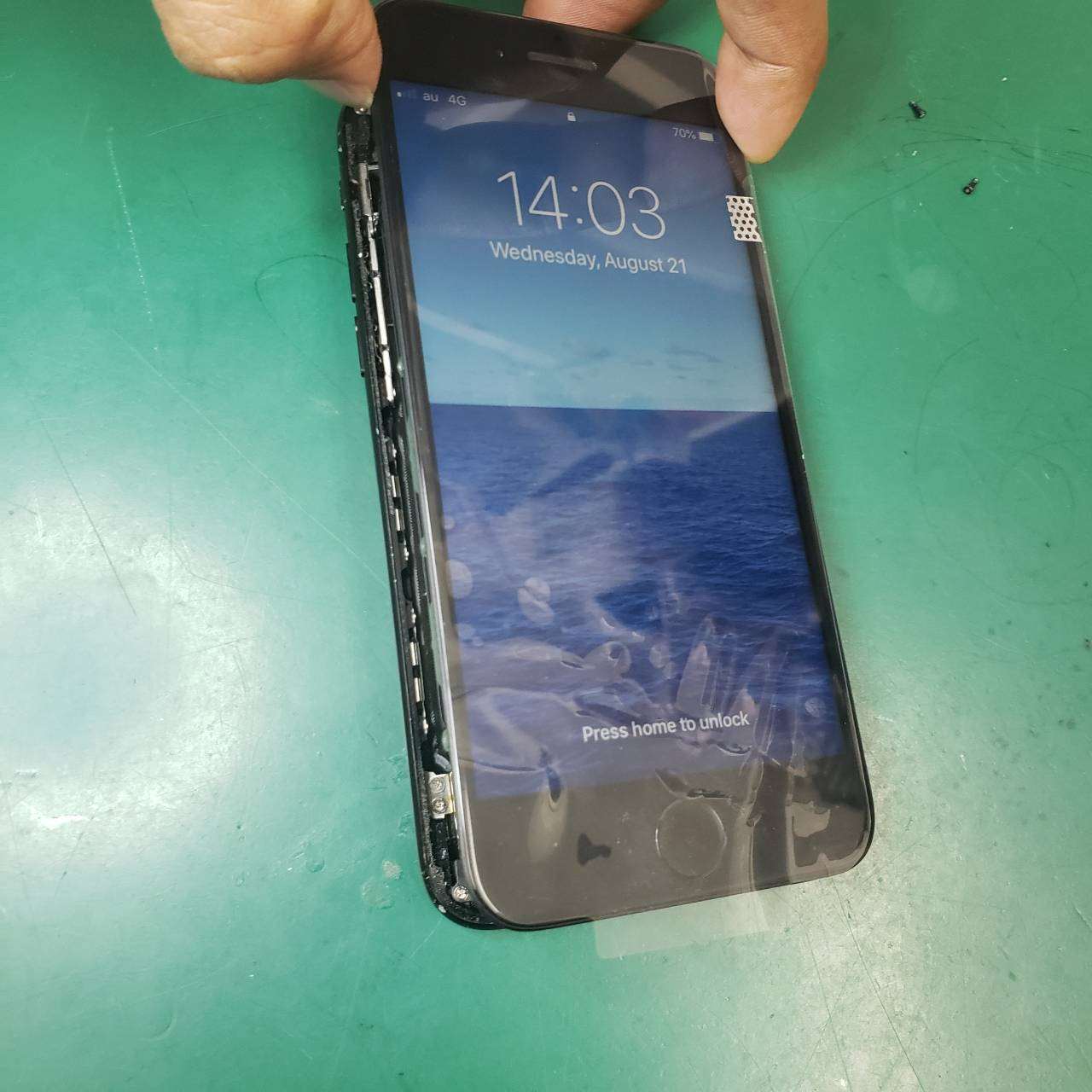 ７画面修理でご来店