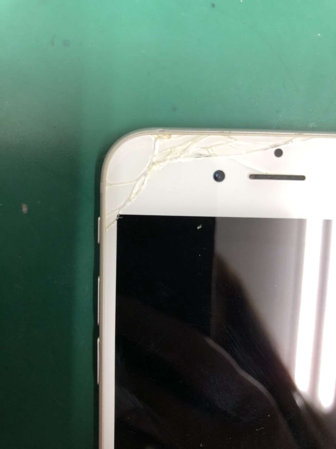 ６s画面割れでご来店