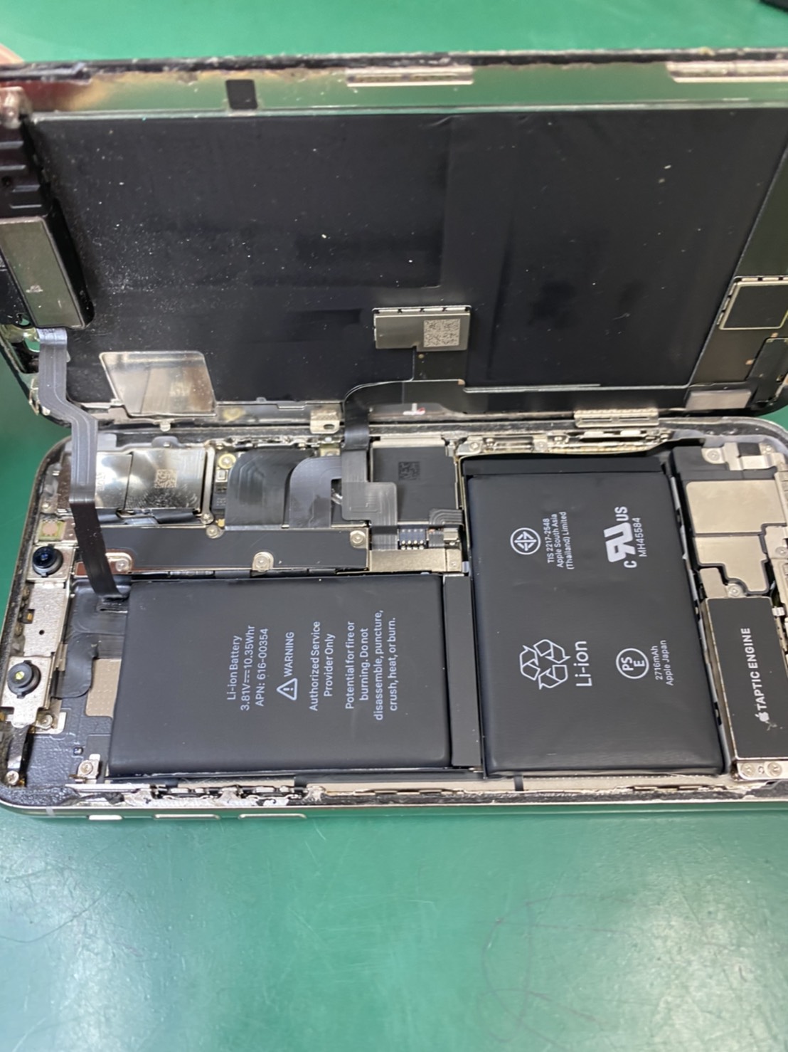 X 画面割れ修理でご来店