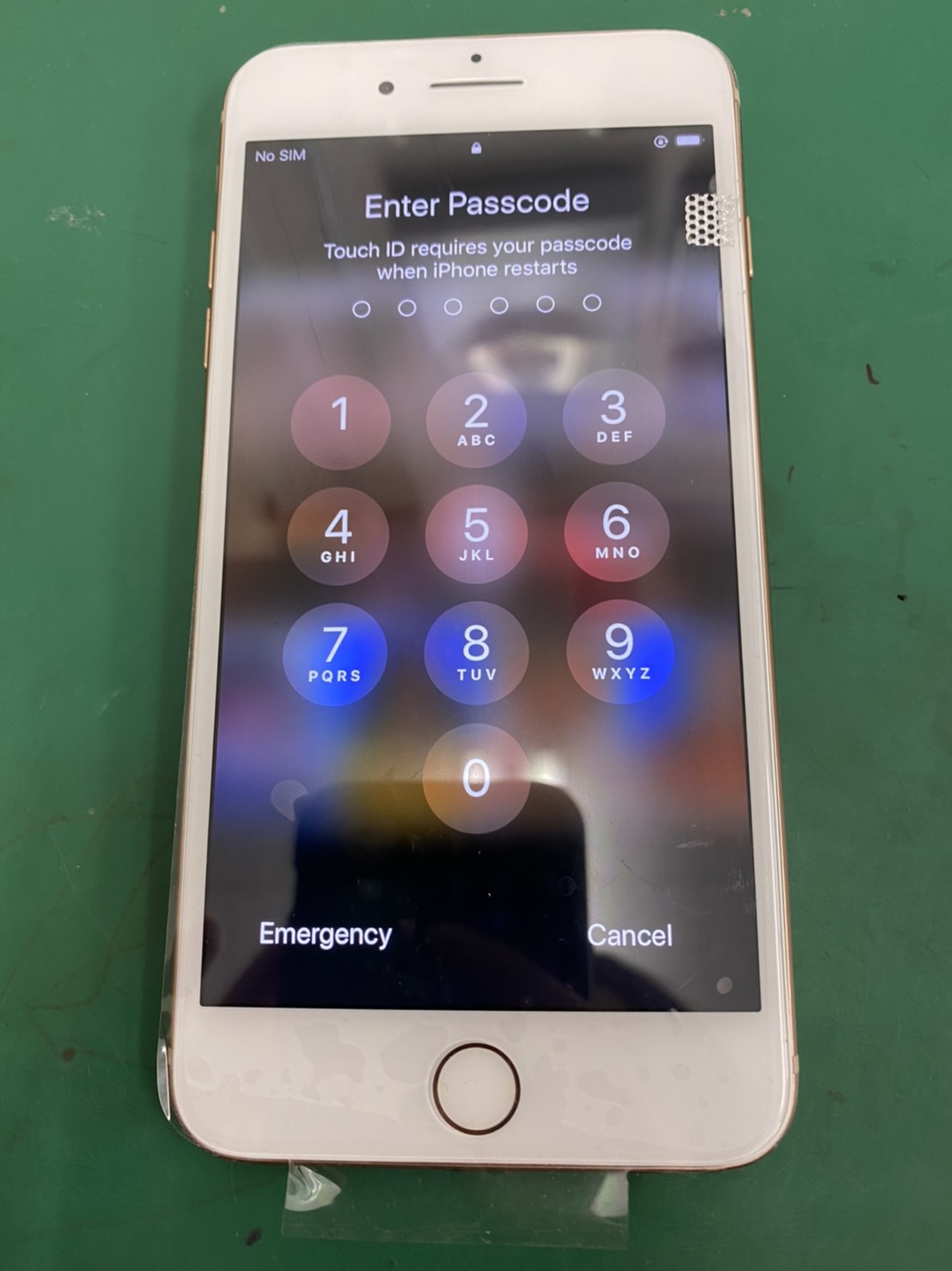 8plusの画面割れで御来店