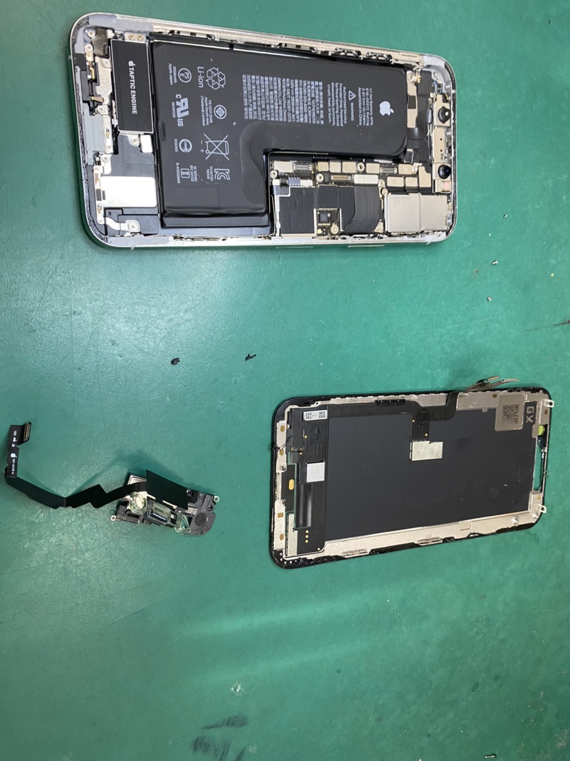 11 画面割れ修理でご来店