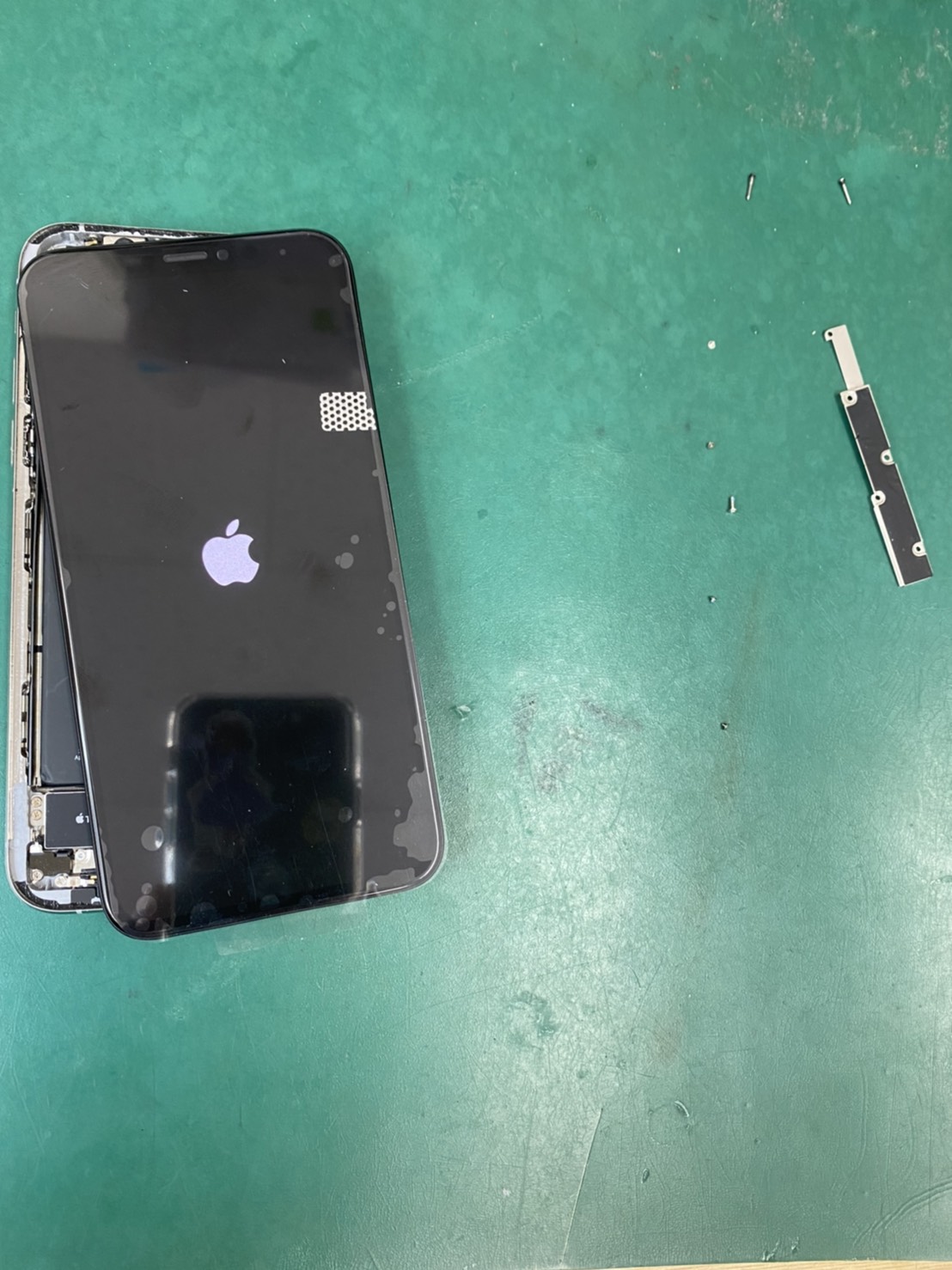 11 画面割れ修理でご来店