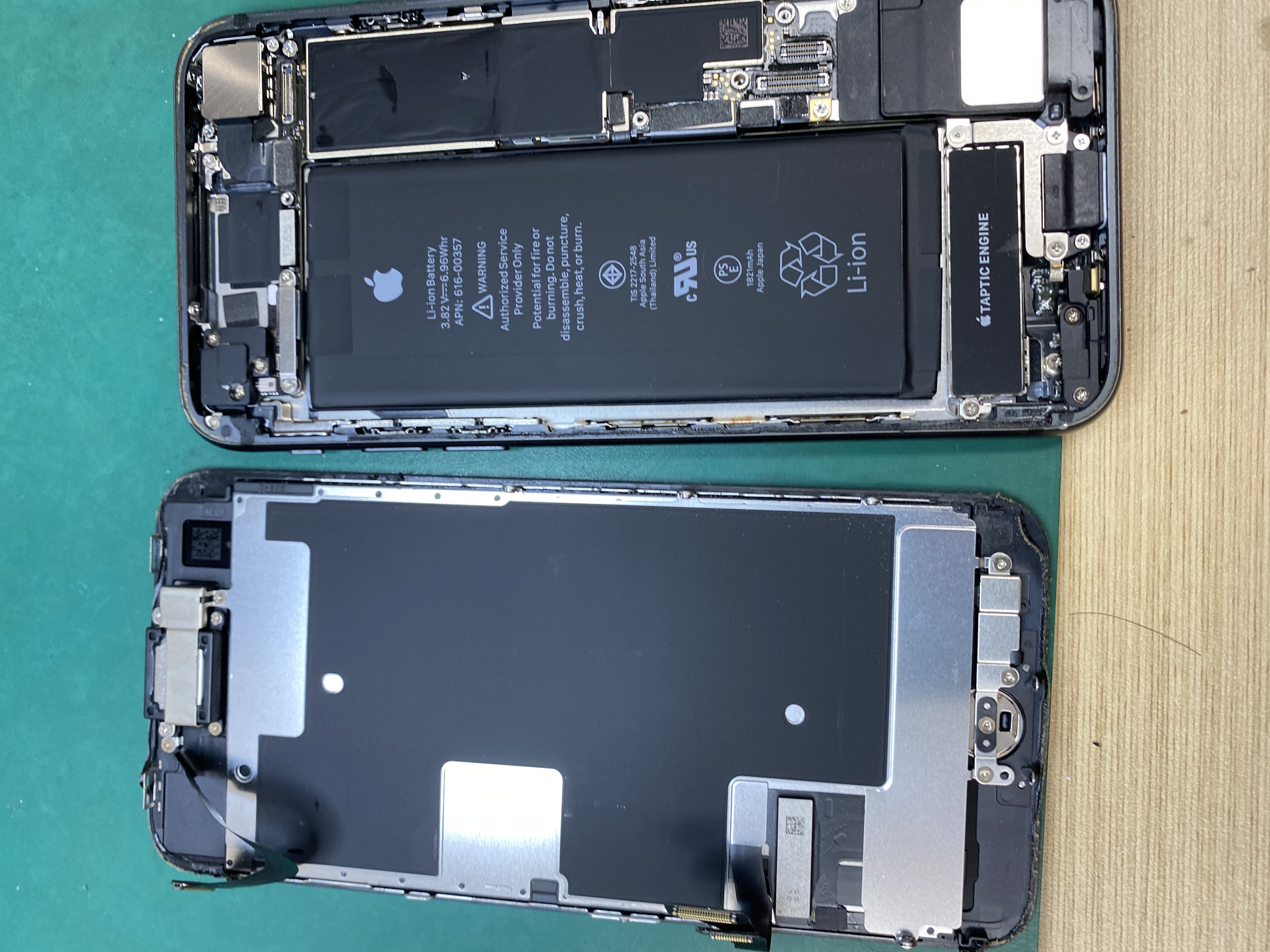 8 画面割れ修理でご来店