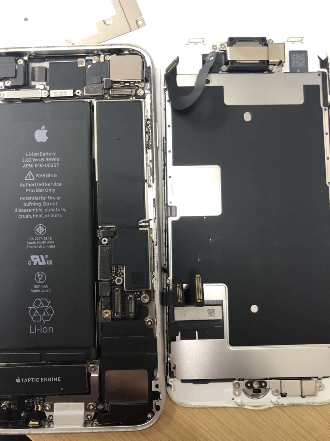 8 画面割れ修理でご来店