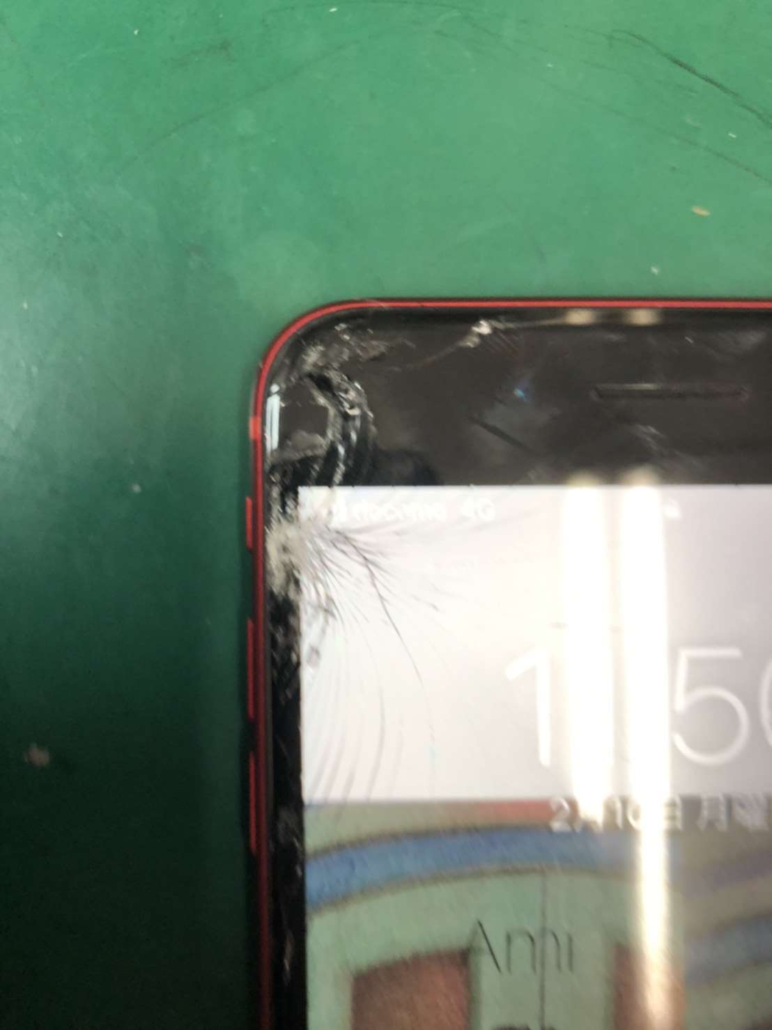  8plusの画面割れ修理でご来店