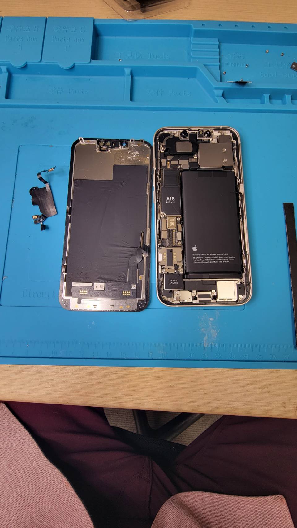  X 画面割れ修理でご来店