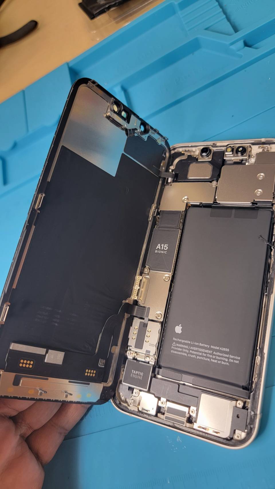  画面割れ修理でご来店