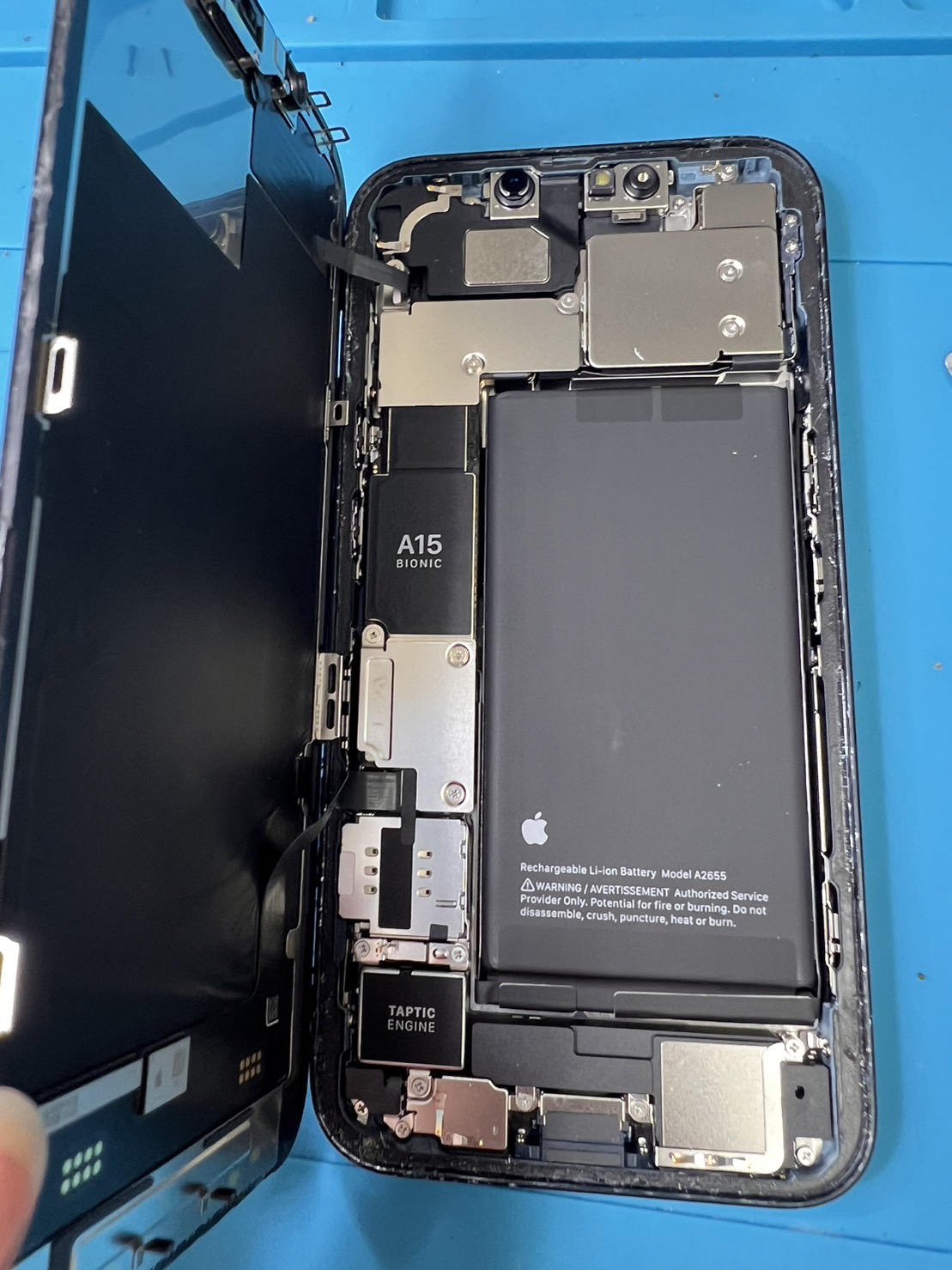  iPhone13画面割れ修理でご来店