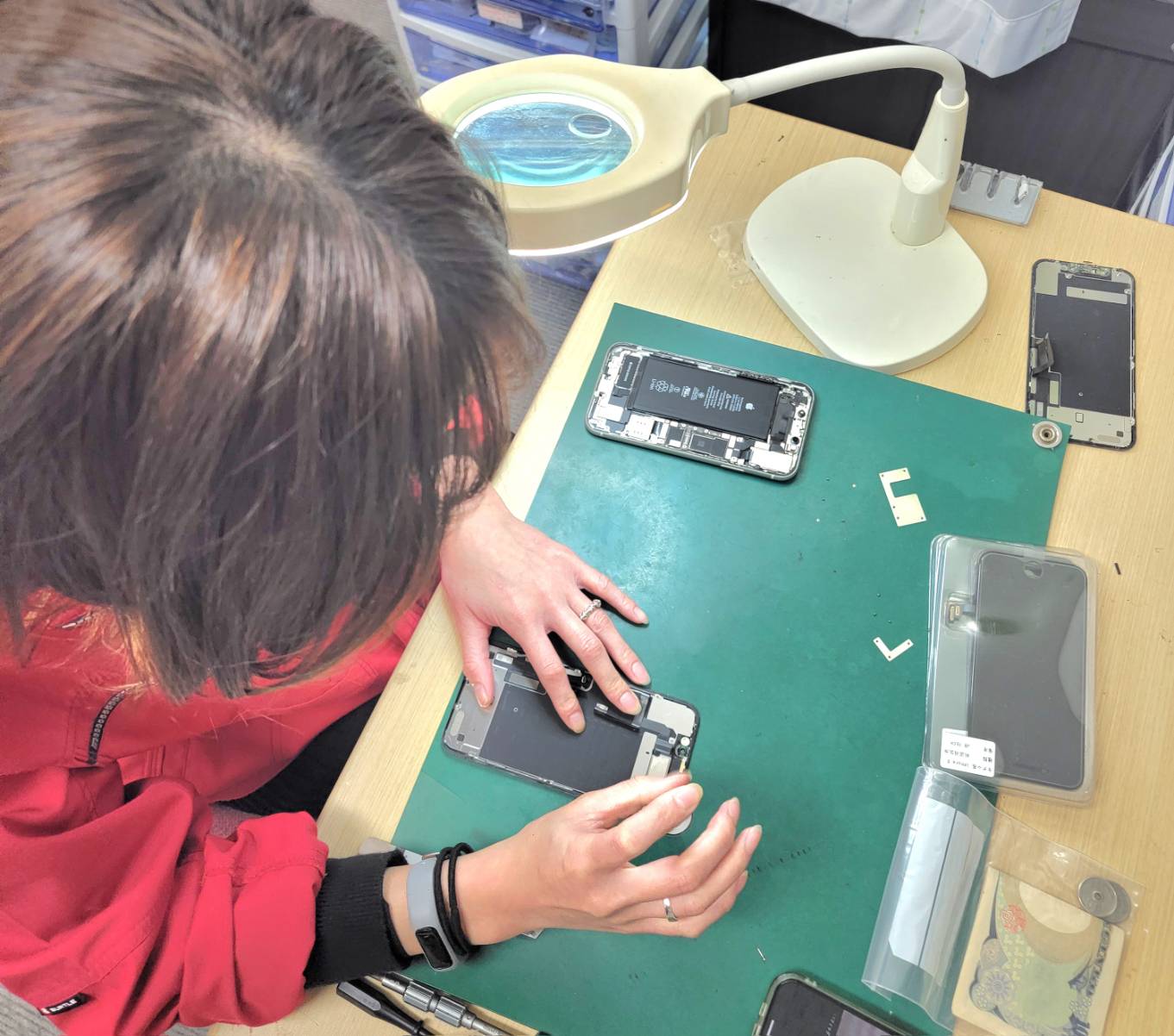 iPhone 修理様子