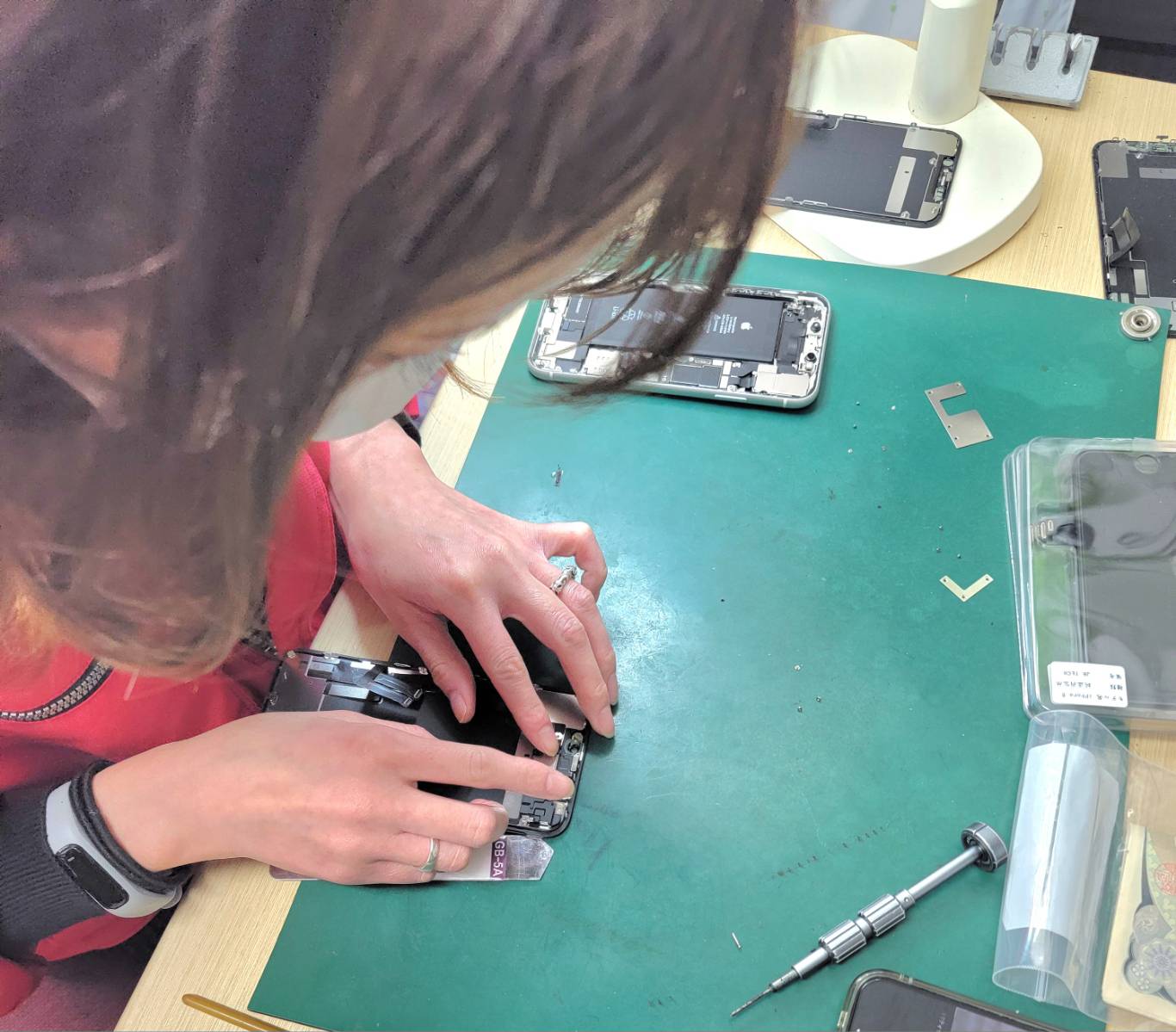 iPhone 修理様子