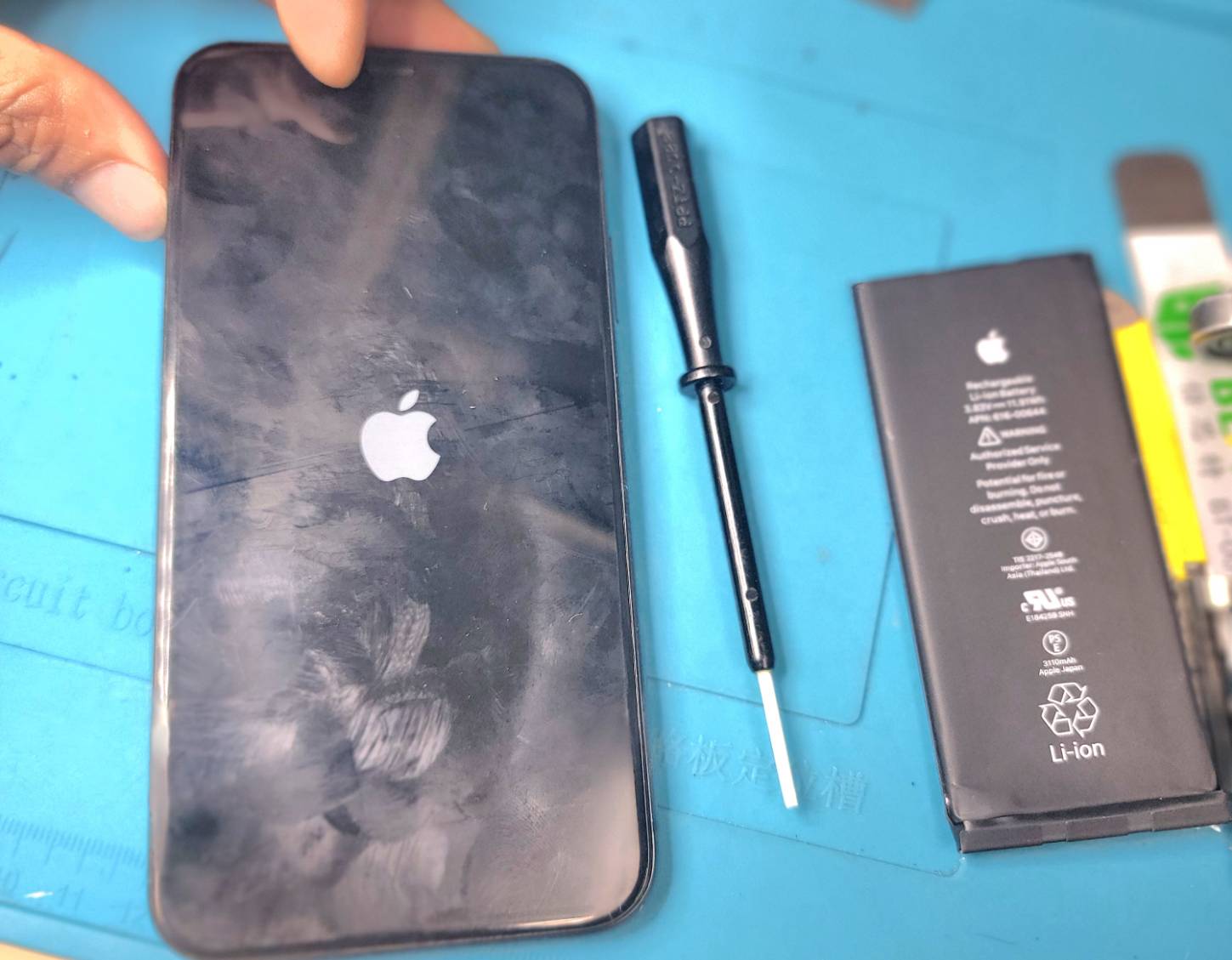 バッテリー交換の様子