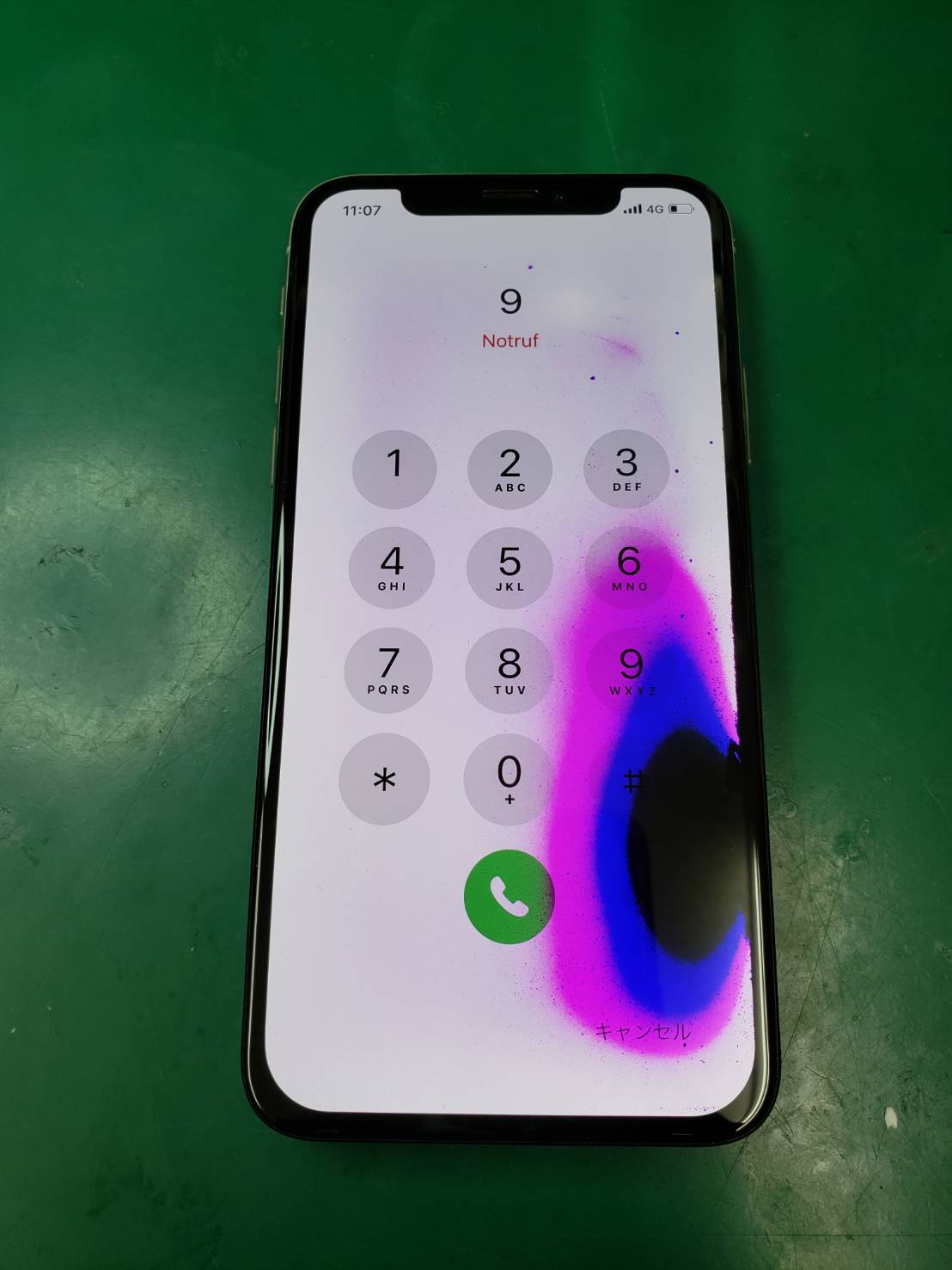  Xsの液晶割れ修理でご来店