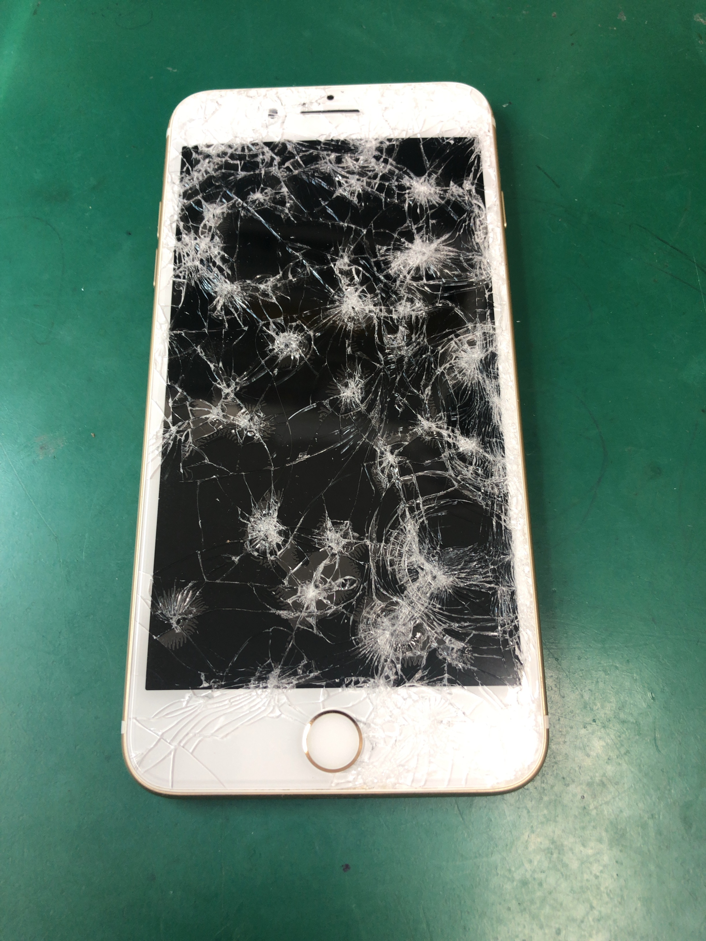 液晶交換修理でご来店